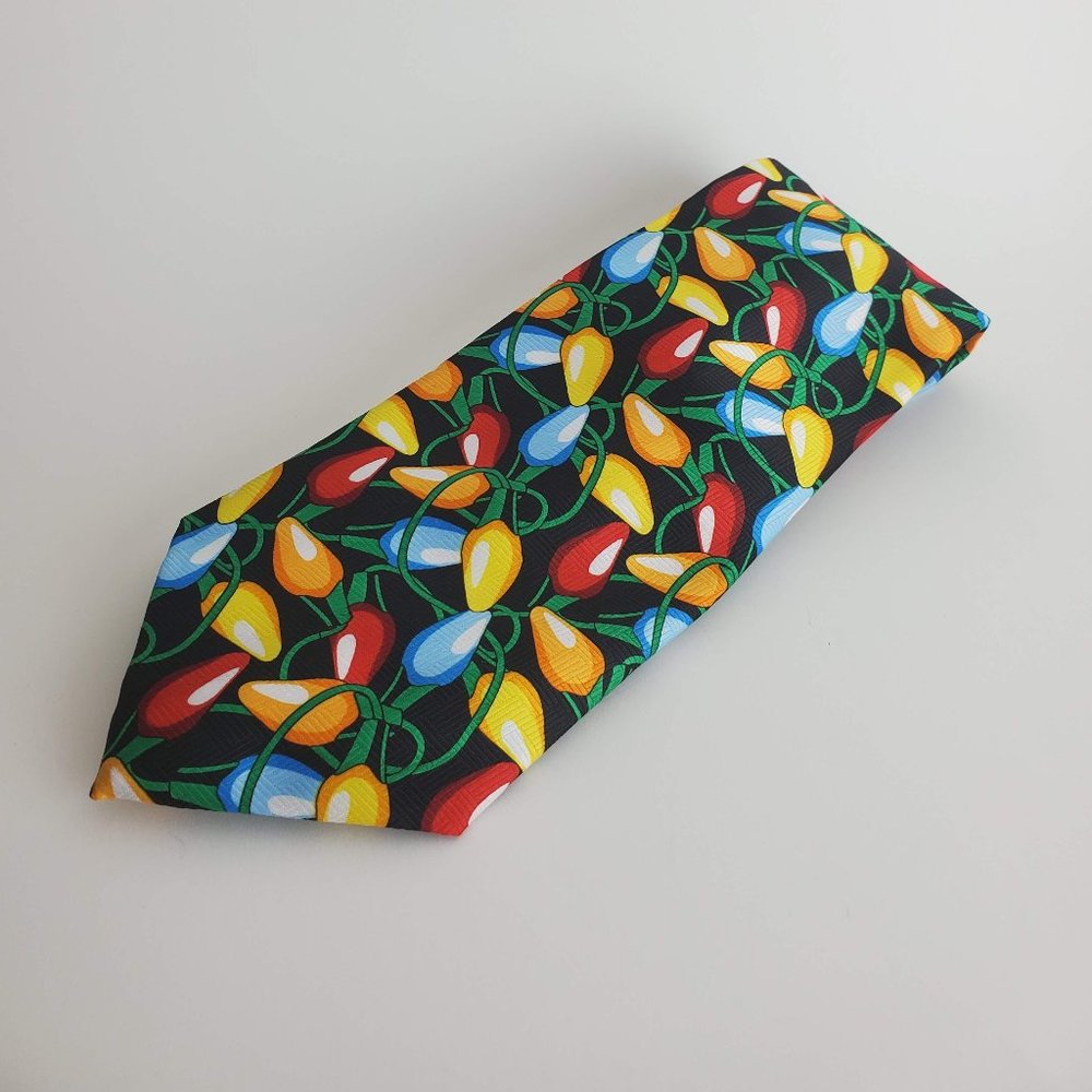 Festive Holiday Tie
